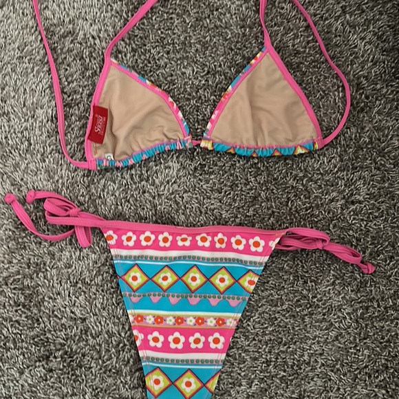 Super Cute💕 Bikini - Size S - NWT - Picture 4 of 5